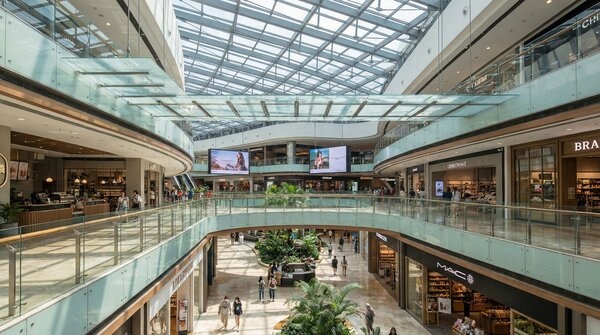 Laminated safety glass for overhead and façade applications